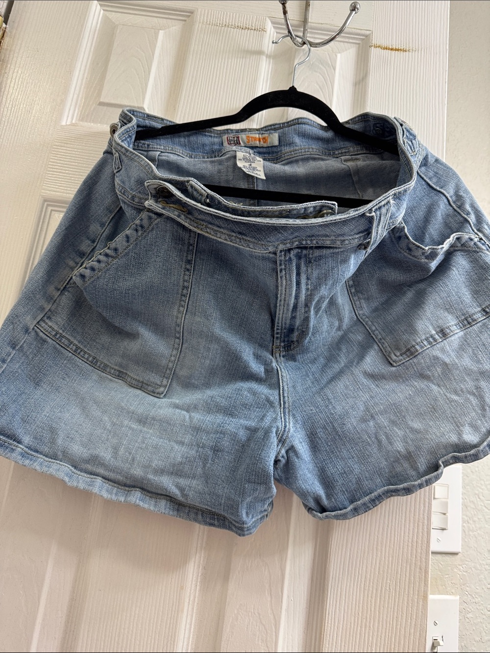 Faded Glory Women's Light Blue Denim Utility Shorts size 18
